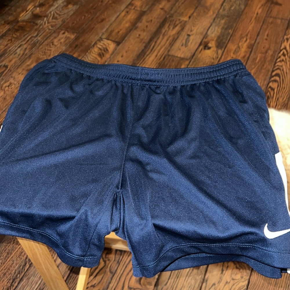 Brand new womens medium shorts